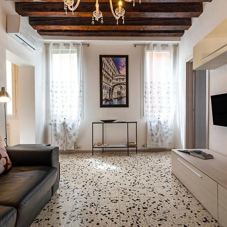 Appartement Ponte Squero Flat M0270423226 à Venise Extérieur photo